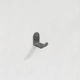 Hanger X1 - Håndklædekrog - Charcoal Black - aloop design studio